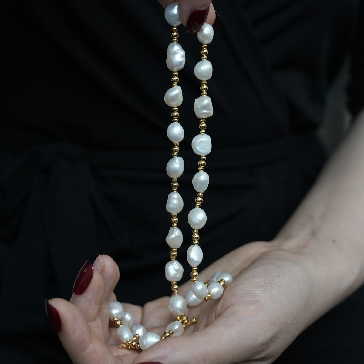 Roman Holiday Baroque Pearl Toggle Necklace